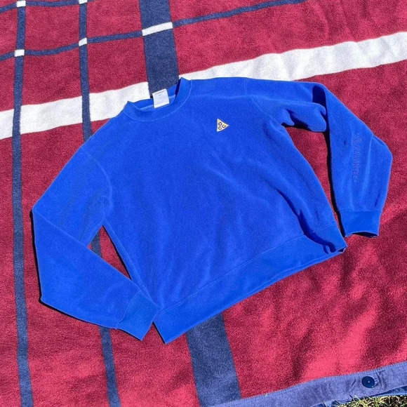 Nike ACG Royal blue fleece long sleeve crewneck sweater 
Tagged S small - Picture 1 of 4